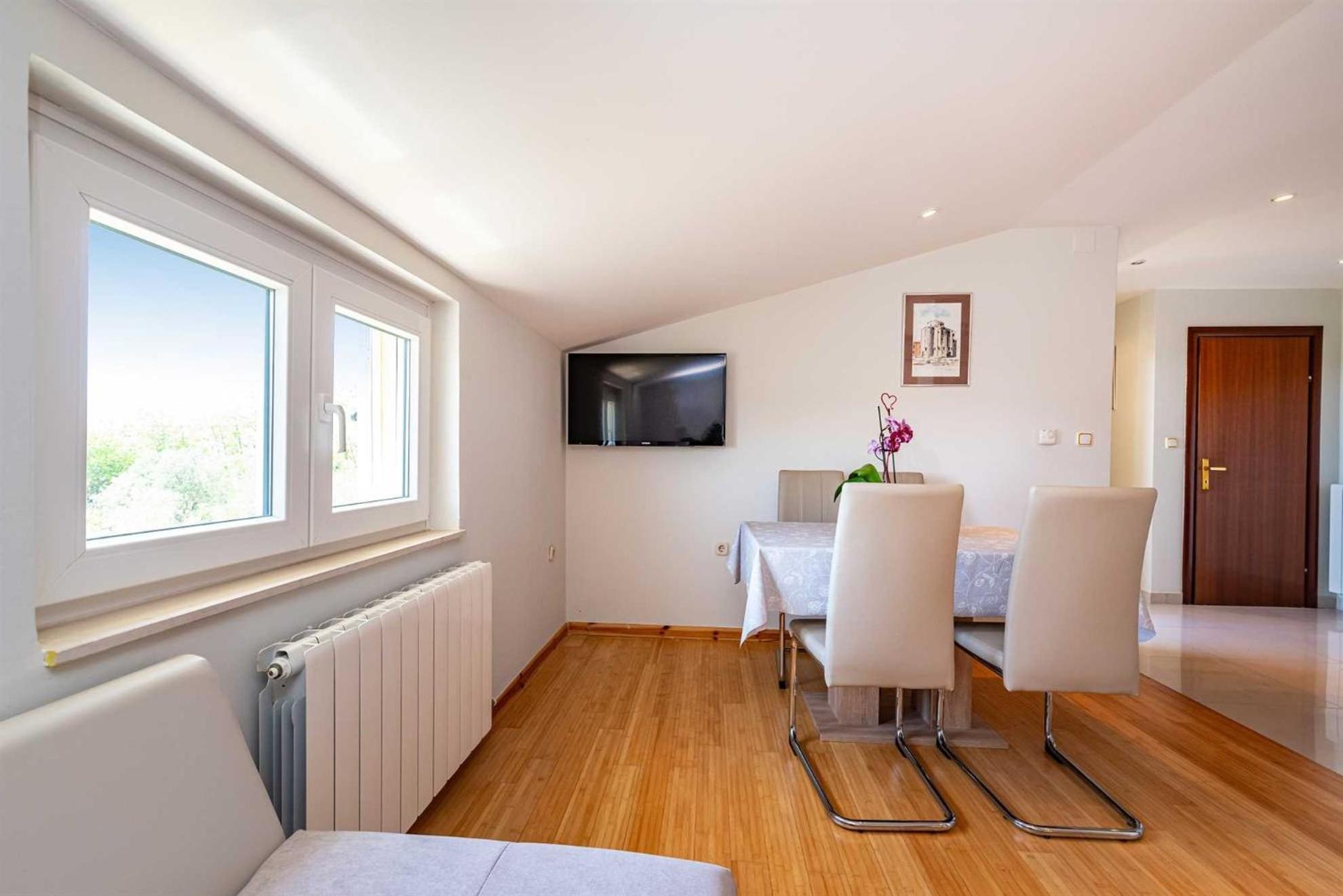 Apartment House Simoni With Pool, Zadar County Privlaka  Εξωτερικό φωτογραφία