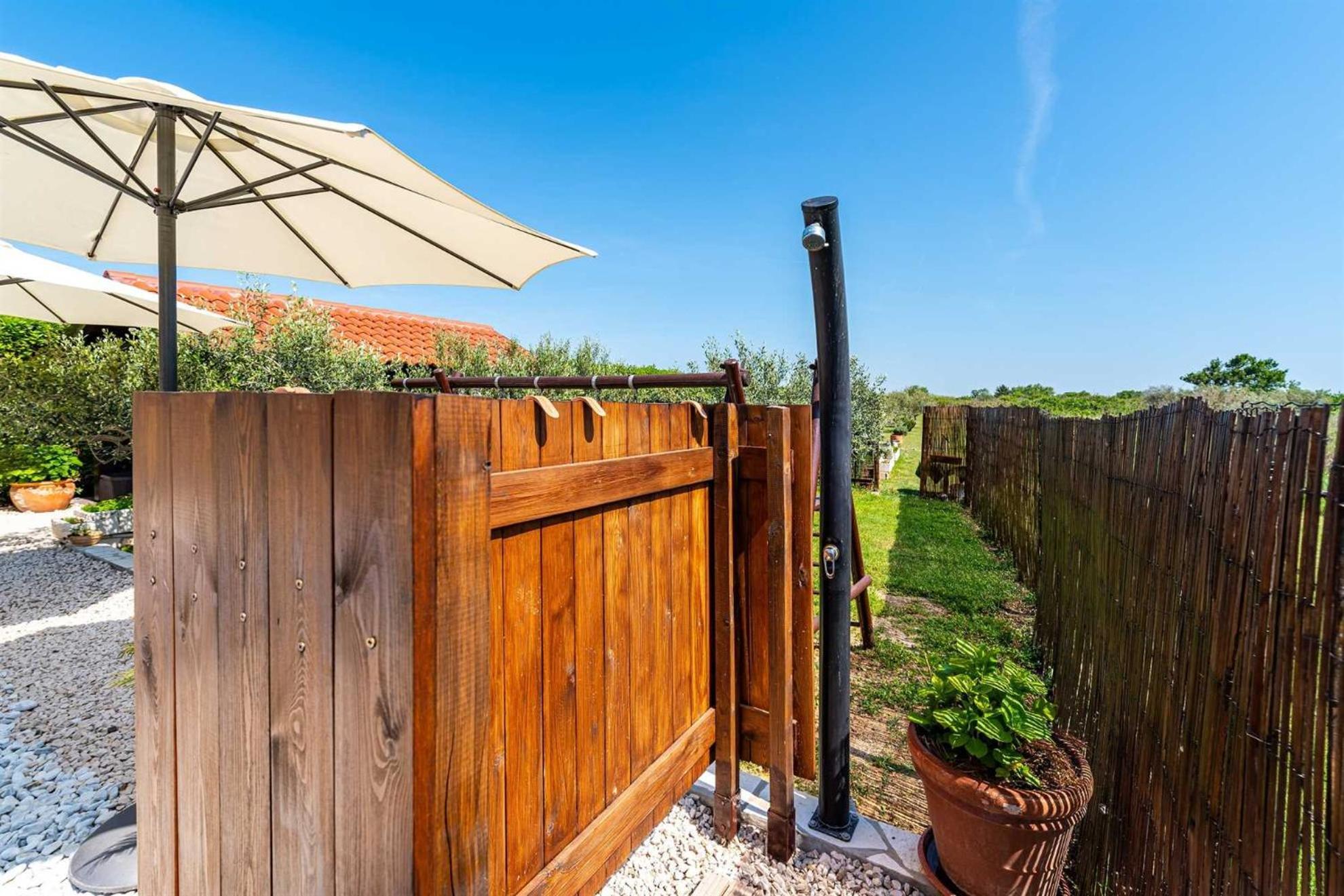 Apartment House Simoni With Pool, Zadar County Privlaka  Εξωτερικό φωτογραφία
